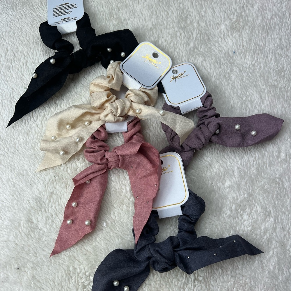 Pearl silk hair tie bundle